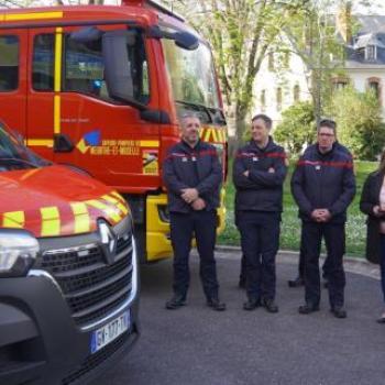 Remise des clés des camions du SDIS