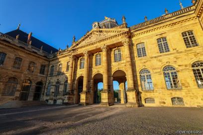 Façade du château de Lunéville - Agrandir l'image, fenêtre modale