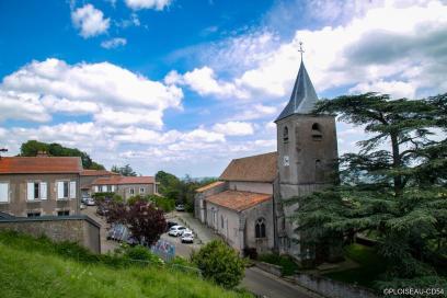 Village d'Amance et son église Saint-Jean-Baptiste - Agrandir l'image, fenêtre modale